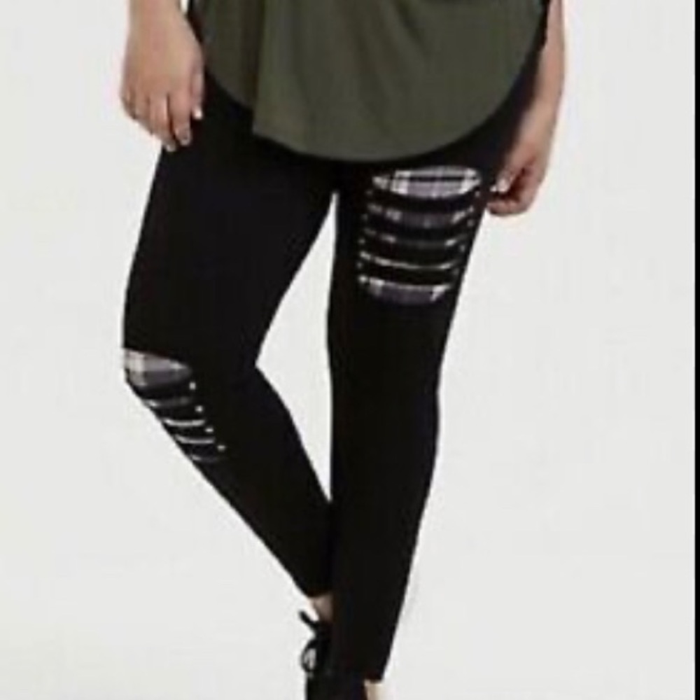 Torrid black and purple  ripped  peekaboo leggings